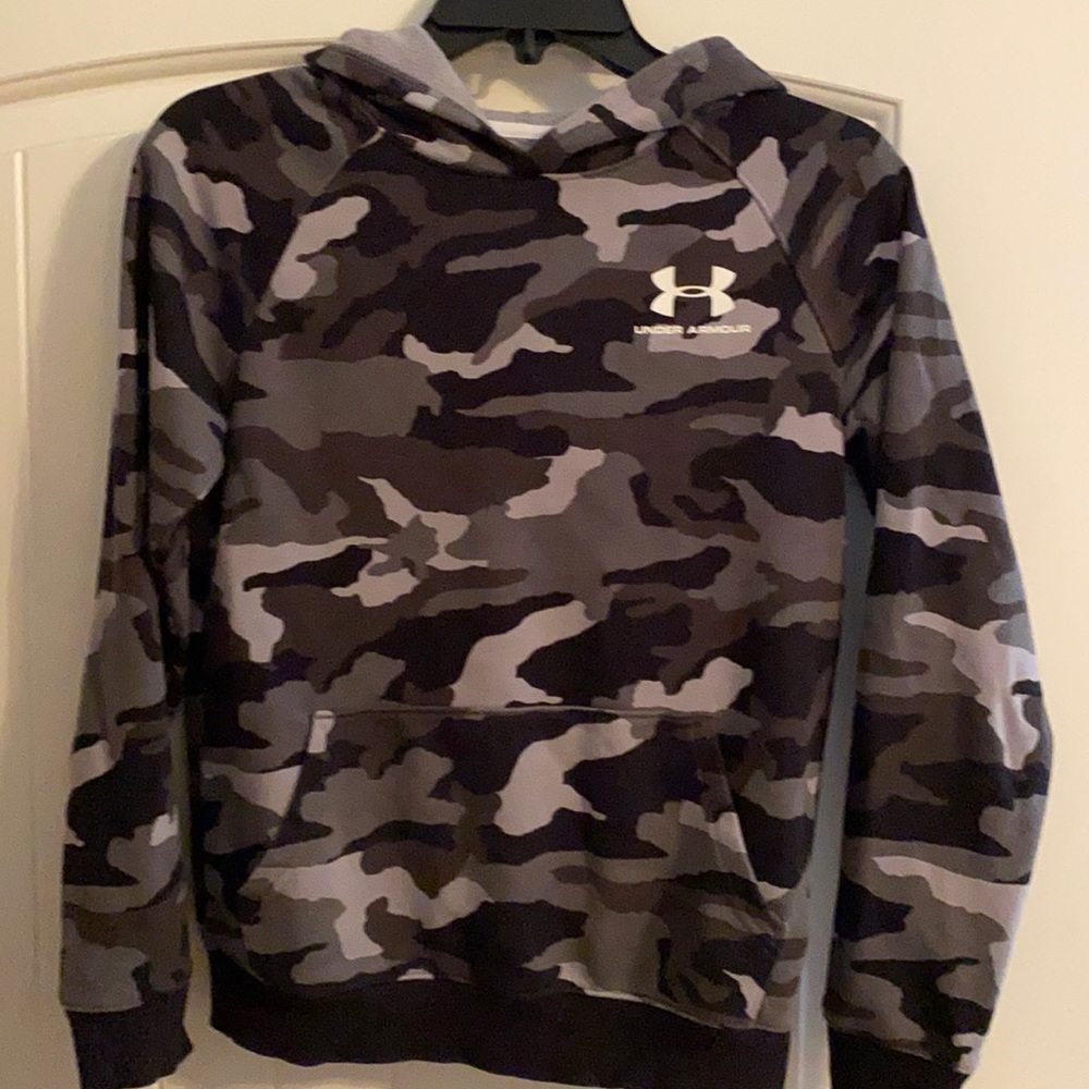 BOYS YOUTH LARGE Under Armour Black/Grey Camo Hoodie